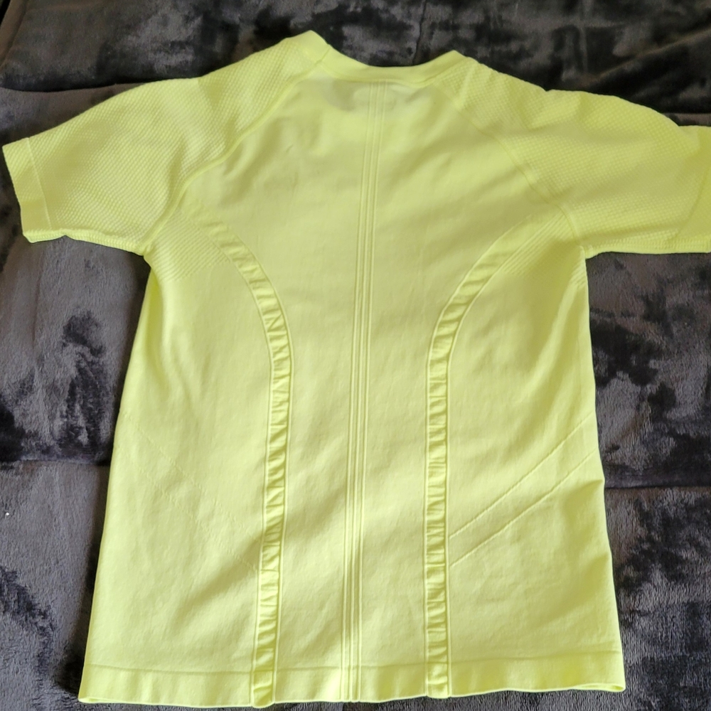 Tek Gear Workout Set- New w/o Tags - Picture 3 of 7